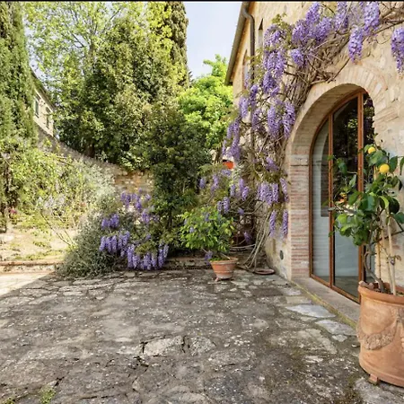 بيت للعطل The House , Tuscany And The Pool كاستيلّينا إنْ كْيانت