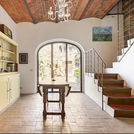 بيت للعطل The House , Tuscany And The Pool كاستيلّينا إنْ كْيانت